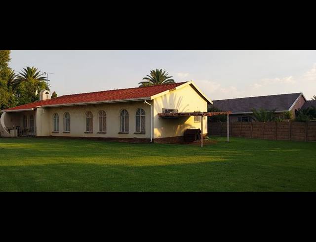 3 BEDROOM HOUSE FOR SALE IN WITFIELD
